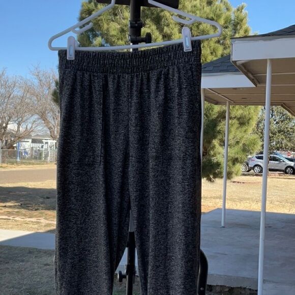 Take 50% OFF- Ready To Go Boyfriend's Joggers, Size-M - Picture 3 of 9